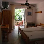Dimitris Apartment *