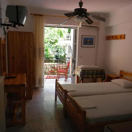 Dimitris アパート *